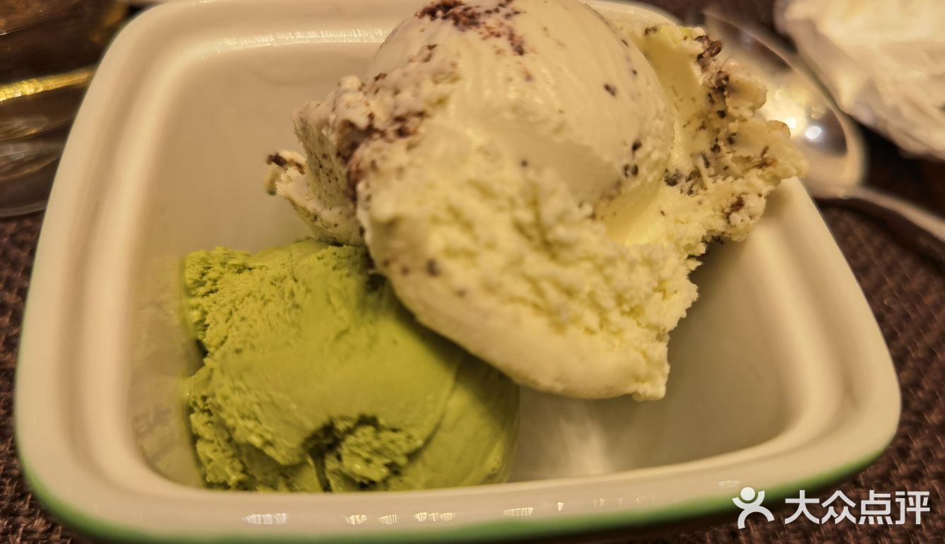 这夜只想喝酒，不想说话