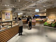 面包甜点陈列柜-七鲜超市(瑞虹天地太阳宫店)