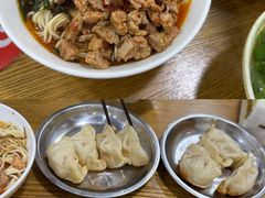 -黄阿姨锅贴大王(万航渡路店)