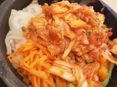 辣白菜五花肉石锅拌饭-正一味石锅拌饭(望京新世界店)