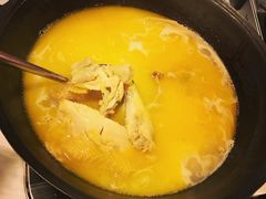 -鲜入围煮花胶鸡海鲜火锅