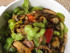 招牌牛肝菌焖饭-翠云楼·汽锅鸡·云南特色菜(翠湖公园店)