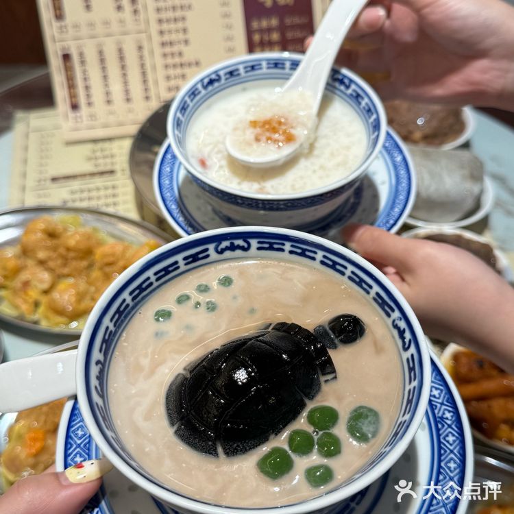 南雄排队王!潮汕薄皮蒸饺!