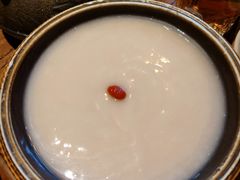 -老牌坊云南鱼豆花火锅(爱建店)