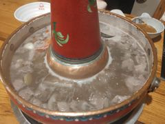 -毛辣果·贵州红酸汤牛肉火锅(西单店)