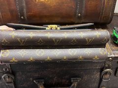 -小飞侠奢侈品回收 寄卖 养护(宝山宝龙广场店)