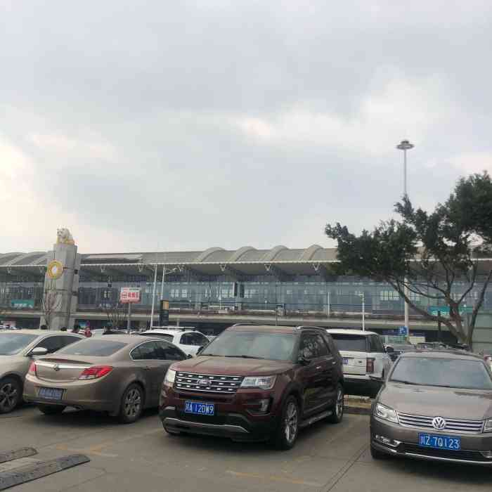成都双流国际机场t1航站楼停车场