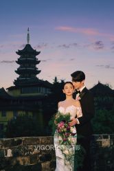 -雪中彩影婚纱摄影·微光艺术中心