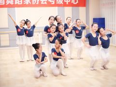 -艺彩童馨舞蹈培训学校(西湖道校区)