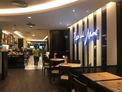 大堂-必胜客(WOW中心城店)