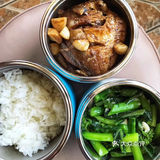 他的辅食比较多的就是面条、饺子、肉片汤、蒸蛋、蔬菜丸
