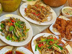 -岛中岛·海鲜大排档·万宁老字号(东澳店)