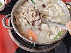 -老石黑山羊毛驴肉火锅(金凯广场店)