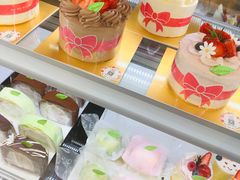 -花花卷卷·鲜食蛋糕(静安久光百货店)
