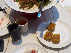 -阿瓦山寨·湘菜现炒·剁椒鱼头王(咸阳总店)