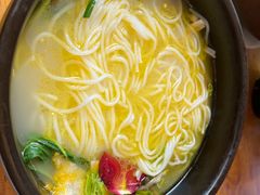 -桥香园过桥米线(国贸店)