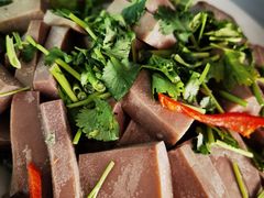 -华龙特色大骨鸡农家菜馆