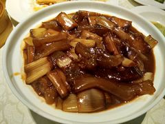 大葱燜蹄筋-狮王府淮扬菜(新街口友谊店)