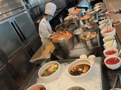 -圣丰索菲特·2 On 988 Café 自助餐厅