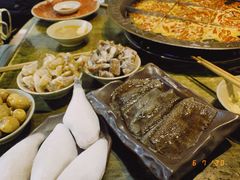 -渝嘴小老弟老火锅(华新村店)