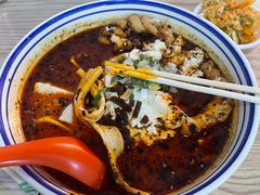 -陈仓老街美食天地