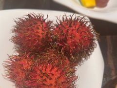 -雍容荟帝王蟹活龙虾展台自助(IFS黑金店)