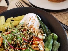 三文鱼藜麦碗-O'mills Sourdough Bakery&Bistro(永嘉路店)