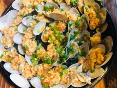 铁板花甲-何师烧烤Pro ·江湖川菜·小龙虾·精酿(太古里旗舰店)
