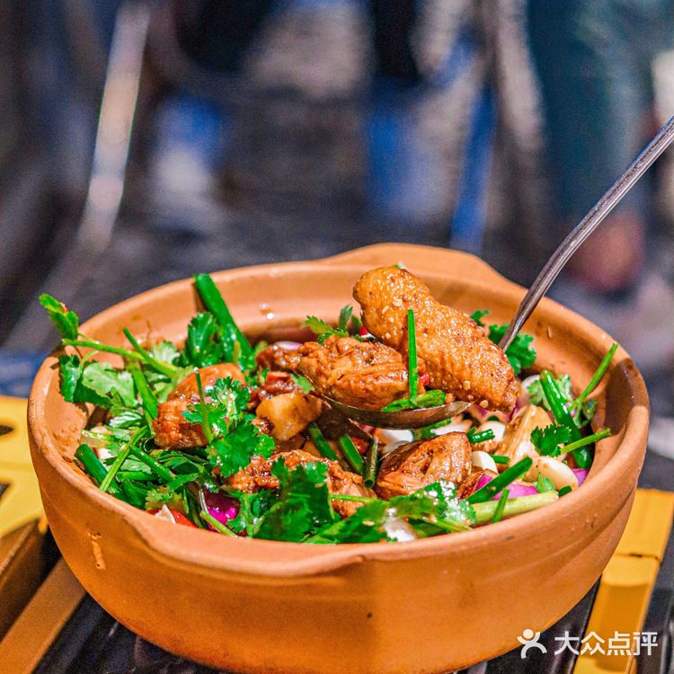 老廣榕樹頭·砂锅走地鸡煲|广东味道的代表❗