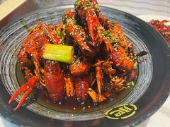 -肥肥虾庄·金牌油焖大虾(首义路店)