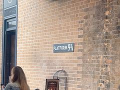 -九又四分之三站台