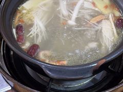 -濠轩阁特色生蚝火锅(水湾路店)