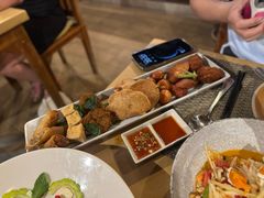 -Phensiri Thai Restaurant