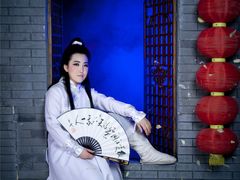 白玉堂-九月鹰飞汉服摄影工作室