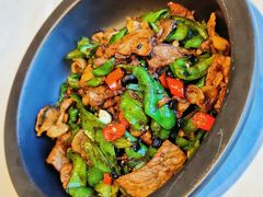 浏阳辣椒炒肉-大鸭梨烤鸭(金色漫香店)