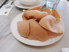 餐前虾片-星洲小聚·东南亚菜(中航城君尚店)