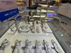 -光明眼镜·蔡司授权(徐泾店)