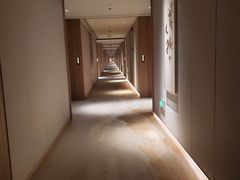-上海佘山世茂艾美酒店