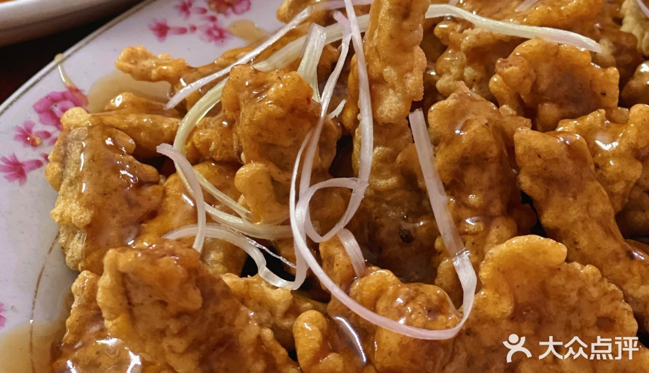 又访何姐，糖酥酥肉一个人可以炫完一份