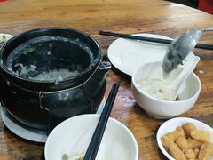 -皮蛋弟砂锅店(总店)