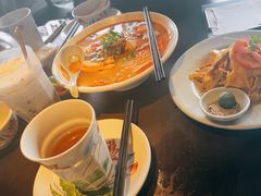 -大头虾越式风味餐厅(光明广场店)