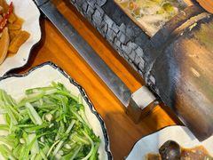 -梁姐啤酒鱼(兴坪古镇店)