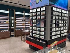 -LensCrafters亮视点(东方新天地店)