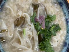 -吕记清真美食城(永兴服装街店)