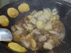 -粘豆包柴火铁锅炖