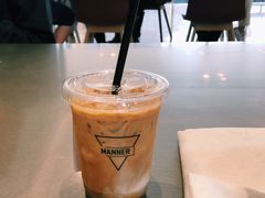 冰甜拿铁-Manner Coffee(港汇恒隆广场店)
