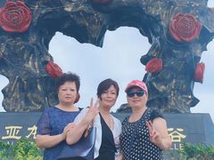 -亚龙湾国际玫瑰谷