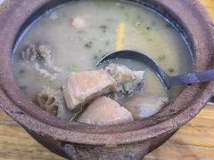 -霄汉牛三鲜湖北砂锅菜(万松园2店)