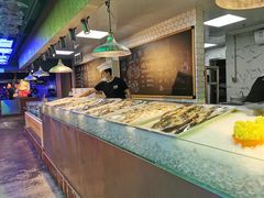 自助取餐区-日进一片海.生腌海鲜火锅.宵夜烧烤(三里屯总店)