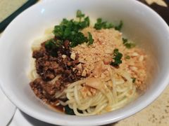 -铜锣湾·有麝自然香(重庆新天地店)